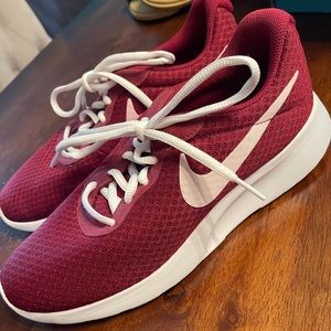Women’s Nike Shoes